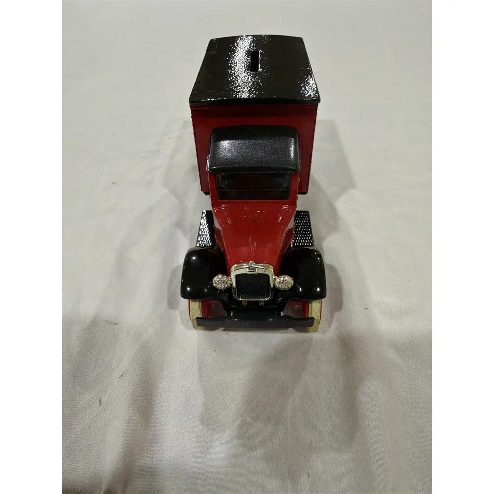Ertl 1931 Hawkeye‎ die-cast metal coin bank for Turkey Hill Mini Markets